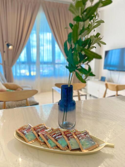 Netflix Two Bedroom Troika Kota Bharu Homestay 118 Luaran gambar