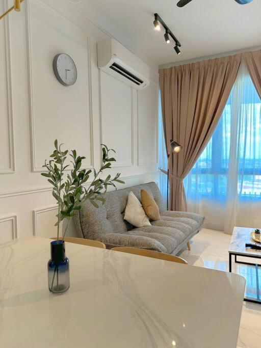 Netflix Two Bedroom Troika Kota Bharu Homestay 118 Luaran gambar