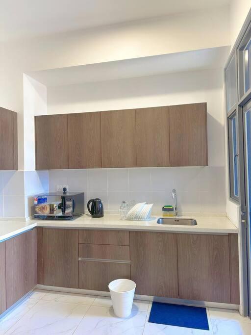 Netflix Two Bedroom Troika Kota Bharu Homestay 118 Luaran gambar